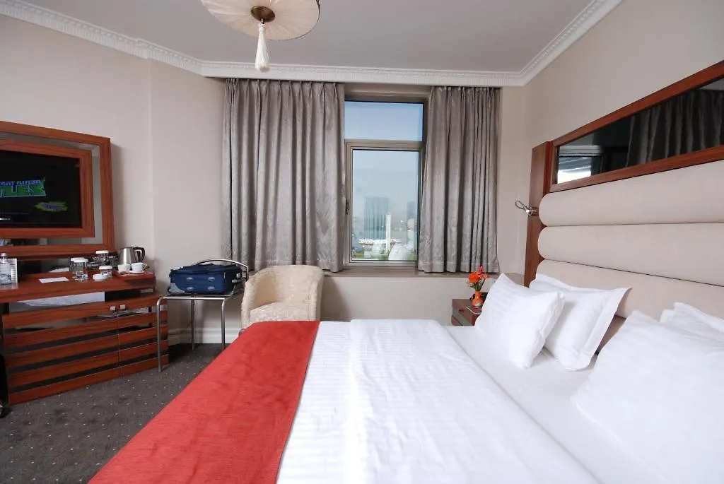 Batumi World Palace 4*,  Georgia