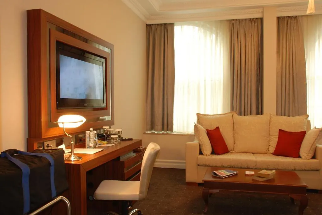 Batumi World Palace 4*,  Georgia