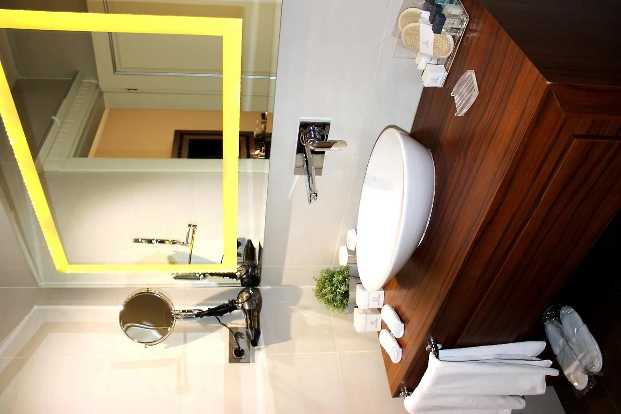 Batumi World Palace 4*,  Γεωργία