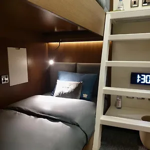 Sleep 'n Fly Sleep Lounge, C-gates Terminal 3 - Transit Only Capsule hotel Dubai